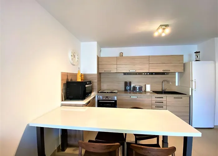 Porto Piano 2 Pieces En Centre-ville *